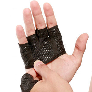 Agarraderas duraderas de diseño ligero, adecuadas para sesiones de entrenamiento y rutinas de fitness diarias. - Product Image 3