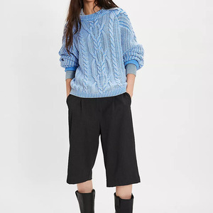 Pull en tricot torsadé bleu clair 100 % acrylique pour femme, style décontracté, col rond, manches lanternes, épais, tricoté à la main, pour l'hiver - Product Image 4
