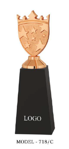 Trophée en forme de bouclier avec motif étoiles, en alliage de zinc plaqué or, argent, bronze, modèle 718, récompense sportive avec base en bois noir - Product Image 6