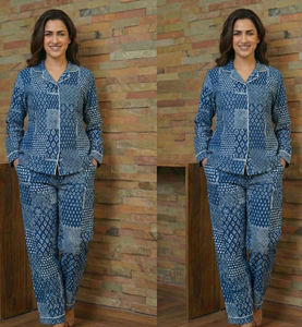 ชุดนอนผ้าฝ้ายอินดิโก้ทอลายบล็อกพิมพ์มือแบบสองชิ้น ผ้าทอเนื้อหนา ใส่ได้สองด้าน สำหรับผู้หญิง ส่งออกจากอินเดีย - Product Image 4