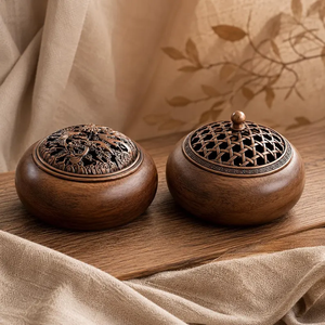 Quemador de Incienso Ecológico de Madera de Sándalo Hecho a Mano, Soporte de Incienso con Tapa Tallada, Decoración Religiosa Boho para Meditación, Arte Caprichoso - Product Image 4