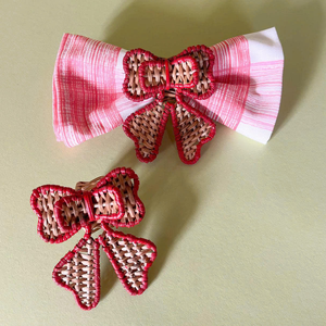 Precioso anillo para servilletas de ratán con borde pintado a mano, ideal para vajilla, decoración del hogar, una excelente opción como regalo. - Product Image 1