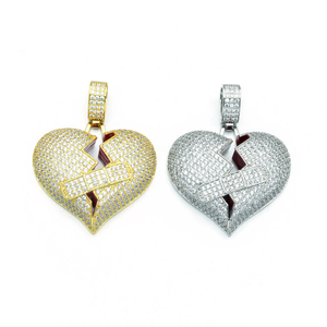 Colgante de Corazón Roto con Incrustaciones de Diamantes Moissanite, Plata 925, Joyería Hip Hop - Product Image 1