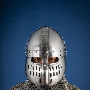Casco Medieval Auténtico, Armadura Histórica para la Cabeza Diseñada para Disfraces de Caballero, Producciones Teatrales y Eventos Festivos - Product Image 4