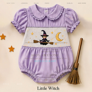 Mono de bebé de algodón morado con bordado de bruja pequeña y smock hecho a mano, ideal para Halloween, venta al por mayor para boutiques. - Product Image 1