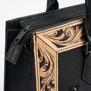 Bolso Tote de Gran Capacidad, Color Negro Sólido, 100% Cuero Genuino, Borde Lateral con Flores Talladas a Mano, Estilo Veraniego - Product Image 5
