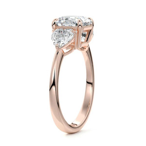Anillo de Tres Piedras con Diamante Cultivado en Laboratorio con Corte Asscher Certificado por IGI, Piedras Laterales en Forma de Corazón, Oro de 10K, 14K, 18K, Plata 925, 935, Regalo para Mujer - Product Image 3