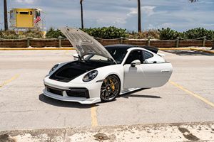 Porsche 911 Turbo S Coupé 2023, el más vendido, listo para enviar a todo el mundo - Product Image 3