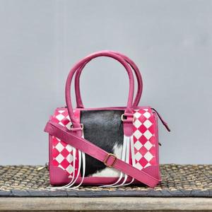 Bolso Speedy Pequeño de Cuero Genuino con Paneles de Piel de Vacuno y Detalles de Borlas, de Lujo para Viaje, en Rojo y Blanco, Gran Capacidad, Ligero - Product Image 1