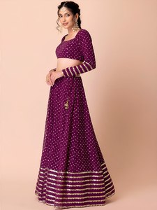 Ensemble Lehenga Choli en Georgette Bourgogne avec Paillettes, Broderies Zari et Dentelle – Tenue de Mariage Ethnique pour Femme - Product Image 5