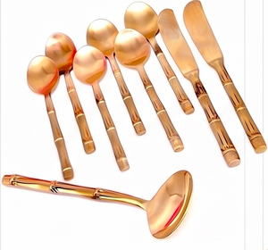 Ensemble de cuillères de service en bambou plaqué or, finition miroir, design moderne durable, ustensiles de fête et articles de cuisine - Product Image 1