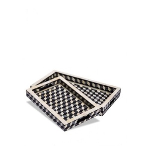 Plateau de service rond en bois avec perles, design exclusif, pour mariage, fête, décoration de table, service traiteur - Product Image 2