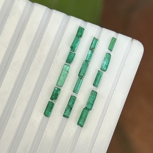 Esmeralda Panjshir de Afganistán, 2.06 Ct, 17 Piezas, Gema Natural Verde en Bruto para Tallar y Facetar Joyas - Product Image 3