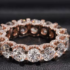 Anillo de Compromiso de Oro Rosa de 10K con Diamantes Cultivados en Laboratorio, Corte Brillante Redondo, Joyería Fina de Moda para Mujer - Product Image 1