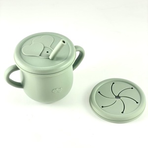 Gobelet à collation pour bébé avec paille, tasse d'apprentissage en silicone, récipient à collation pour tout-petits, qualité alimentaire, compatible micro-ondes/lave-vaisselle/congélateur - Product Image 4