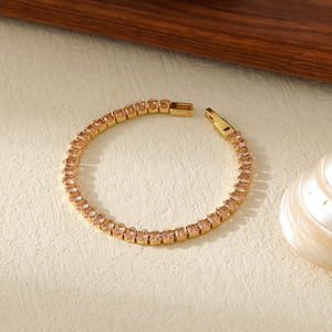 Pulsera de tenis con apariencia de diamante de calidad de exportación para mujer, joyería de lujo, regalo de boda, para fiestas, disponible para la venta - Product Image 1