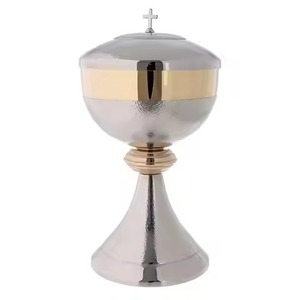 Ciborio de Latón Premium con Tapa para Altar de Iglesia, Almacenamiento de Hostias de Sagrada Comunión y Servicios Religiosos - Product Image 3