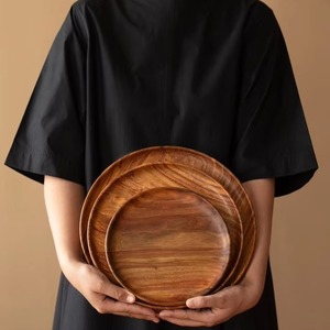 Assiette à dîner en bois naturel, faite à la main, écologique, plat de service en bois massif, vaisselle pour la cuisine et la restauration - Product Image 1