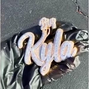 Collar Clásico con Cadena de Eslabones Chapada en Oro de Dos Tonos S925, con Letra de Moissanita Personalizada con Logotipo Propio, Estilo Hip Hop, Certificado GRA - Product Image 1