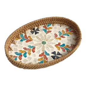 Plateau ovale en nacre, entièrement en rotin, pour servir et ranger thé, café et tasses au bureau - Product Image 1