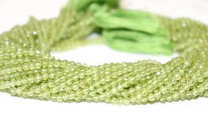 Vente en gros de perles rondes à facettes en péridot naturel de 3.5mm 14 pouces de long pour la fabrication de bijoux boules rondes - Product Image 2