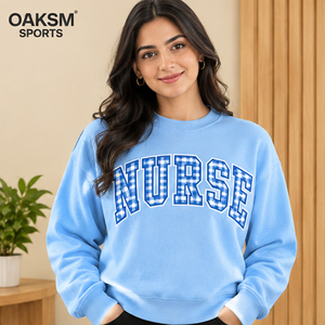 Sudadera de Forro Polar con Cuello Alto y Estampado de Letras de Enfermera Rosa para Mujer, Personalizada con Bordado |   Suéter de algodón grueso para invierno para hermandades - Product Image 3