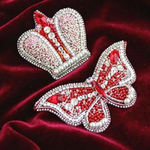 Broche Elegante de Lujo con Bordado y Cuentas, Hecho a Mano por Artesanos, con Intrincado Trabajo Decorativo de Cuentas, Premium - Product Image 6
