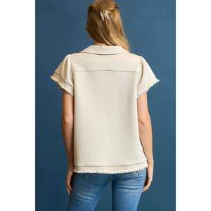 Blusa Umgee para talla XS con dobladillo con volantes y cuello con media cremallera, a la moda - Product Image 2
