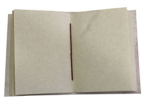 Cadeaux populaires : Journal de bureau pour étudiants en cuir véritable fait main, avec couverture avant gaufrée motif feuille de chanvre et papier, en cuir de chèvre TC - Product Image 3