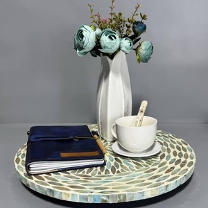 Plateau tournant Lazy Susan à double niveau de style vintage fait main pour le rangement des épices, aux couleurs magnifiques - Product Image 4