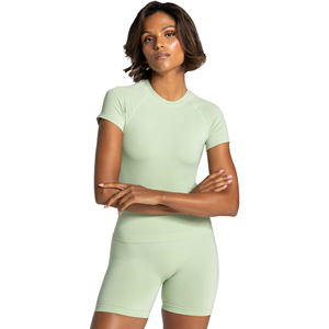 T-shirt basique minimaliste pour femme, style moderne et épuré, mode contemporaine, étiquettes personnalisées, design de logo, manches raglan, imprimé en spandex - Product Image 1