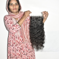 Cheveux naturels bruts 100% couleur naturelle noire, cuticules alignées, double trame, tissage brésilien, doux, avec closure frontale en dentelle, cheveux Remy ondulés indiens