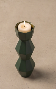 Porte-bougie de luxe en métal émaillé vert, structure géométrique à facettes empilées avec support en colonne, centre de table pour salle à manger - Product Image 2