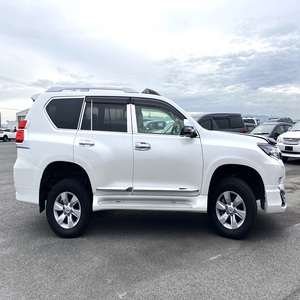 โตโยต้า แลนด์ ครุยเซอร์ ปราโด 150 2.8L เทอร์โบ ดีเซล ออโตเมติก 4x4 ปี 2022 มือสองและรถใหม่ คุณภาพพรีเมียม ขายส่ง - Product Image 5