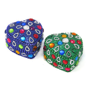 Caja de regalo con cuentas de purpurina Lac hecha a mano para mujer, caja de anillo con forma de corazón para almacenamiento de diseñador de joyas hecha en India - Product Image 2