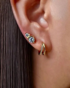 ต่างหูเพชรทรงกลม 0.50+0.25 กะรัต เพชรเลี้ยงในห้องปฏิบัติการ ทองคำแท้ 14K ดีไซน์หรูหราสำหรับทุกเพศ เหมาะเป็นของขวัญแทนใจในวันครบรอบหรืองานเลี้ยง - Product Image 2