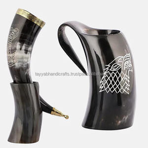Chopes à bière en corne de buffle naturelle de qualité supérieure, finition artisanale, style corne à boire viking, motif animal sculpté, provenance Inde - Product Image 2