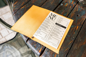 Porta Menús de Cuero Genuino, Carpeta para Menús de Restaurante, Cubierta de Menú de Cuero Real Personalizada, Estuche de Lujo para Libros de Hotel LMC-0130 - Product Image 3