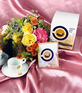 Ready to Brew <b>Coffee</b> Drip Bag Pour Over Quick Drip <b>Coffee</b> <b>Paper</b> <b>Filters</b> With Hanging Ears Premium Arabica Robusta <b>Coffee</b> - Product Image 6