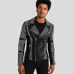 Veste en cuir cloutée faite à la main pour homme, style punk rock, avec pointes argentées, veste de motard en cuir véritable noir, coupe ajustée, pour soirée - Product Image 1