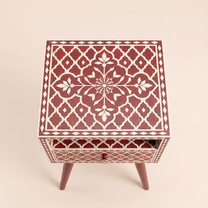 Mesita de Noche Artesanal con Incrustaciones de Hueso Rojo, 1 Cajón, Patrón de Celosía Marroquí, Mueble de Lujo con Incrustaciones Indias - Product Image 2