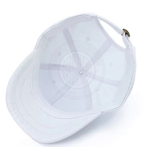 Casquette de baseball de qualité supérieure, design tendance pour les voyages en plein air, confort, style de vie et style streetwear décontracté. - Product Image 4