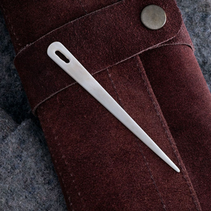 Artisanat naturel, écologique, aiguilles à tricoter et à nalbind simple en os, fabriquées à la main, durables - Product Image 6