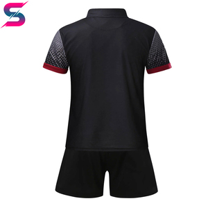 Conjunto Deportivo de Polo y Pantalones Cortos para Hombre, Diseño de Puntos Rojos sobre Negro, Cómodo, Nuevo, Moderno, Tejido, Ropa de Verano - Product Image 2