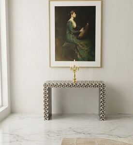 Console décorative moderne en bois massif avec base ouverte pour entrée et salon - Product Image 2