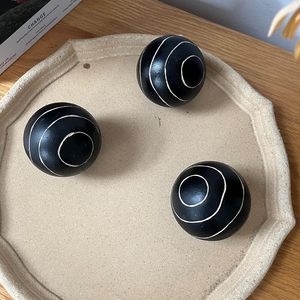 Boules décoratives en bois de manguier, lot de 3, pour centre de table ou usage individuel (lot de 3), (3" x 3" x 3") - Product Image 2