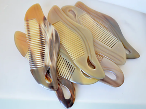 Peine para Peinar el Cabello de Cuerno de Búfalo, Hecho a Mano, Cuerno de Buey Blanco Natural, Profesional, Clásico, para Uso Doméstico, con Logotipo Personalizado - Product Image 6