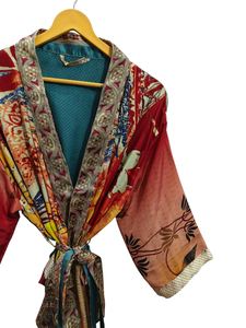Robe kimono de luxe en soie patchwork, cache-maillot de bain, tenue de nuit, longue robe, kimono indien vintage fait main en soie de sari recyclée - Product Image 3