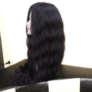 Diseñada para un impacto audaz, la peluca frontal HD 13x6 de ondas profundas de 40 pulgadas y densidad 300 ofrece ondas definidas, cobertura extendida y duración prolongada. - Product Image 3