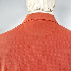 Lot en gros de chemises solides anti-rides orange – 100 % coton durable pour hommes, idéales pour les uniformes et les vêtements de sport - Product Image 3